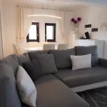 Relax 200 M T Apartment *